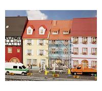 Faller H0 FA 2 KLEINSTADTH USER MIT MALERGER ST