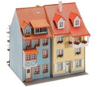 FALLER H0 130494 - 2 Case di Città Con Pittori Ponteggi Kit Merce Nuova