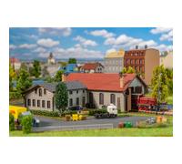 222106 N capannone a due livelli con officina