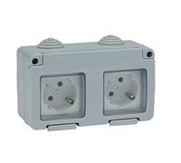 FAMATEL m115760 - Base doppia presa di terra laterale impermeabile 16 A