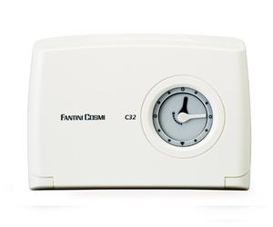 Fantini Cosmi C32 Cronotermostato Giornaliero con Orologio Meccanico a Cavalieri e Batterie, Bianco