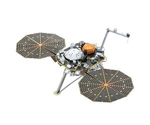 Fascinations MetalEarth Vehicles: INSIGHT MARS LANDER 15x5.59x6.35cm, 3D metal model kit with 2 sheets multi-color, on card 12x17cm, 14+