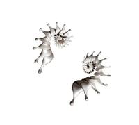 Fashion Forward Textured Conch Design Studs Orecchini Leggeri Comodi Kee Trendy Accessori Multioutfit Stile Orecchini di lusso