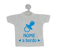 Fashion Graphic Mini T-Shirt Auto Ciuccio Nome Bimbo Bimba a Bordo Personalizzata con Nome Dotata di Gruccia e Ventosa (Bianca Stampa Azzurra)