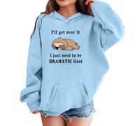 Felpa da ragazza con stampa di gatti Dramatic First Slogan a maniche lunghe | Un'illustrazione di gatto seduto si trova tra le parole I'll get over it and I just need to be dramatic first