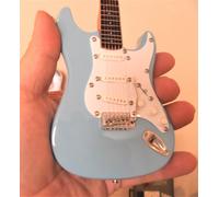 Fender Sonic Blue Stratocaster Replica In Scala 1:4 ~Axe Heaven~