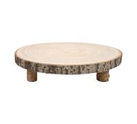 Fette di legno che servono la torta nuziale e la tavola di formaggio pianta di