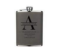 Fiaschetta Personalizzata per Uomini, Regalo per Testimone di Nozze con Iniziale, Fiaschetta da 8oz in Pelle Incisa per Addio al Celibato, Matrimonio, Natale o Compleanno, Grigio