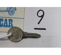 FIAT 600 CHIAVE PORTA GREZZA VERGINE N.O.S. MODELLO 9