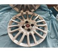 FIAT GRANDE PUNTO DAL 2008 - SET 4 COPPA RUOTA COPRICERCHI BORCHIE 15" L/ROSSO