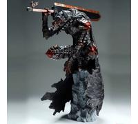 Figura d'azione anime alta 25 cm, statua personalizzata del guerriero Berserker, modello di figura di Guts, versione sanguinante danneggiata in battaglia, statuetta del cavaliere nero cool, modello di