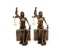 Figura di Temis, dea della giustizia, con una bilancia e una spada Queen Isabel | bronzo antico | scultura legale classica | decorazione dell'ufficio, regalo per un avvocato o un giudice (2)