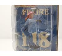 Figura Retro Meccanico Femminile 2 Fascia Rosa Per Modelli 1:18 American Diorama