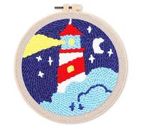 Figured'Art Punch Needle Kit completo per adulti e bambini - Faro e Notte Stellata - Perfetto per principianti. Kit pronto da ricamare misura 20x20cm con telaio circolare