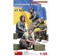 Figurina Equipaggio Di Carro Armato Ucraino In Riposo Miniart