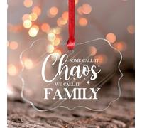 Finestra in acrilico colorato da appendere con scritta "Some Call It Chaos We Call It Family", in vetro colorato, da appendere alla finestra, con scrittura, decorazione trasparente