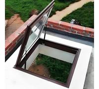 Finestra lucernario in alluminio con maniglie, boccaporto di ventilazione per soffitte e verande a risparmio energetico, accesso alla luce naturale e design elegante