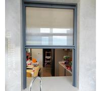 Finestra scorrevole con serratura di sicurezza, design senza telaio inferiore per una maggiore sicurezza ed estetica, ideale per bagno, corridoio e fattoria