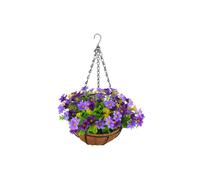 Fiori artificiali appesi in cesto per la decorazione del prato interno