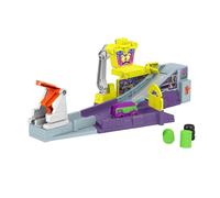 Fisher-Price DC Batwheels - Quartier generale di Lancio della Legion of Zoom, playset con con macchinina, rampa, lanciatore e Furgoncino Prank di Joker, giocattolo per bambini, 3+ anni, HNP07