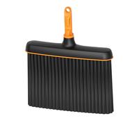 Fiskars OneClick Scopa, Robusta Testina per Sporco Grossolano e Foglie, Sostituzione Facile con un Solo Clic, Setole più Lunghe, Nero/Arancione, 1080699