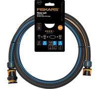 Fiskars Set Tubo da Irrigazione, Con 2 Connettori per Tubo e Connettore per Rubinetto, Misura Universale, Resistenza alla Torsione 4 su 5, 1,8 m, Ø 1,3-1,5 cm (1/2-5/8''), Nero/Arancione/Blu, 1057621