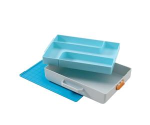 Fiskars Toolbox Creativo per Bambini dai 5 Anni in su, Laboratorio Mobile di Bricolage per Piccoli Artisti, Scatola Portaoggetti con Piano di Lavoro, 38,7 x 27,9 cm, Blu/Argento/Arancione, 1082502