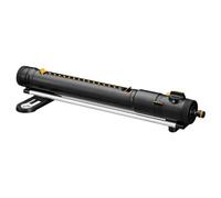 Fiskars X-Series Irrigatore Oscillante S-M | Comprensivo di filtro estraibile e strumento per la pulizia degli ugelli, Irrigazione di 150-300 m², Nero/Arancio, 1070832