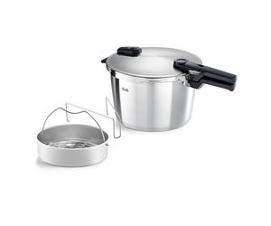 Fissler Vitaquick Grande Pentola a Pressione Grande da 8 L, con Diametro da 26 cm, Inserto, Pentola a Vapore in Acciaio Inox, 2 Livelli di Cottura, Prodotto in Germania per Piani Cottura a Induzione