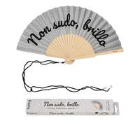 Fisura - Ventaglio Originale con Messaggio “Non sudo”, Accessorio Pieghevole Legno colorato con Glitter Argento, Simpatica Idea Regalo per Vacanza Viaggio Festival, Laccetto Incluso, 42,5 x 23 cm