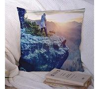 Fodera per cuscino Cuscino decorativo Federa Set asciutto Il fotografo prende lo zaino Essiccato Foresta nebbiosa Scogliera drammatica Persone Paesaggio Borsa Custodia in poliestere per divan