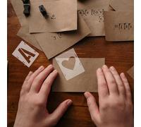 FOMIYES Stencil per Pittura su Legno 42 Pezzi in Plastica Pet Riutilizzabili Lettere e Numeri per Artigianato Fai da Te e Verniciatura a Spruzzo Decorativa