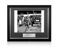 Foto del Chelsea autografata da Ron Harris: Vs Preston. Cornice deluxe