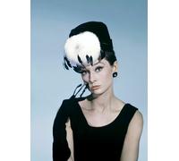 Foto Diamanti Su Divano - Audrey Hepburn V002 87