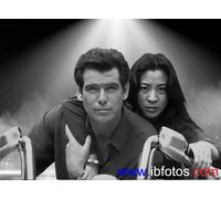 Foto Domani Non Muore Mai, Pierce Brosnan E Michelle Yeoh #21PB
