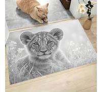 Fotografia Realistica Zerbino per interni ed esterni, Bianco Grigiastro zerbino decorativo con Il Piccolo Leone Nell'Erba, antiscivolo per decorazione di porte, 50 x 80 cm