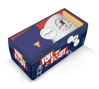 Fou de foot: Coffret avec un beau mug en céramique et une paire de chaussettes