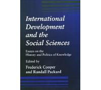 Frederick Cooper International Development and the Social Sciences (Tascabile)