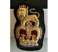 Fregio inglese con leone e corona in canottiglia oro badge with lion + crown