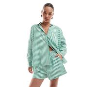French Connection - Camicia a righe bianche e verdi con abbottonatura a pressione in coordinato-Multicolore 40