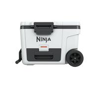 Ninja FrostVault Ghiacciaia Resistente, Frigo Passivo Portatile con Ruote e Cassetto Integrato Dry Zone, Mantiene il Ghiaccio per Giorni, Contiene fino a 68 Lattine, Bianco Nuvola, FB245EUWH