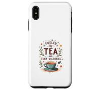 Fueled by Tea and Tiny Victories: Cozy Calm Life Custodia per iPhone XS Max