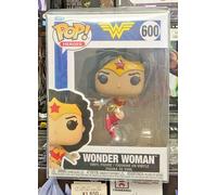 Funko Pop Wonder Woman DC 600 + 1 Soft Protectector