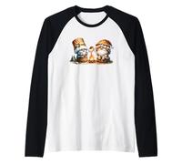 Funny Camper Must Haves with Smores GNOME for Campfire Maglia con Maniche Raglan