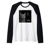 Funny Cat On Security Camera with Witch Halloween Maglia con Maniche Raglan