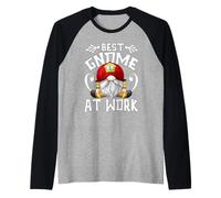 Funny Firefighter GNOME for Fireman Dad Firefighting Gnomie Maglia con Maniche Raglan