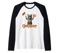 Funny Germany Raccoon with German Dish And Outfit Maglia con Maniche Raglan