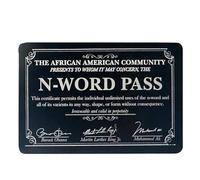 Funny N Word Pass - in legno per certificato, decorazione da tavolo umoristica, regalo distinto, materiale in legno robusto, espositore per mensole per la casa, 14 x 8 x 2 cm, colore nero, 1