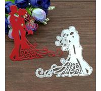 Fustelle da taglio, 8,5 x 8,5 cm, con scritta in lingua inglese "Lovely Kiss", in metallo, per album di ritagli, biglietti d'invito, decorazioni per feste, stencil per goffratura, lavori di carta