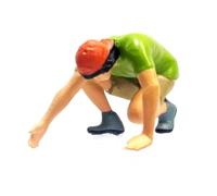 FytStycale Miniatura di Scalatore Robuste Figure Diorama Leggere Figurina in Miniatura per Modellisti, Collezionisti, Verde, Uomo Con Tecnica Di Presa A Pizzico 1 64